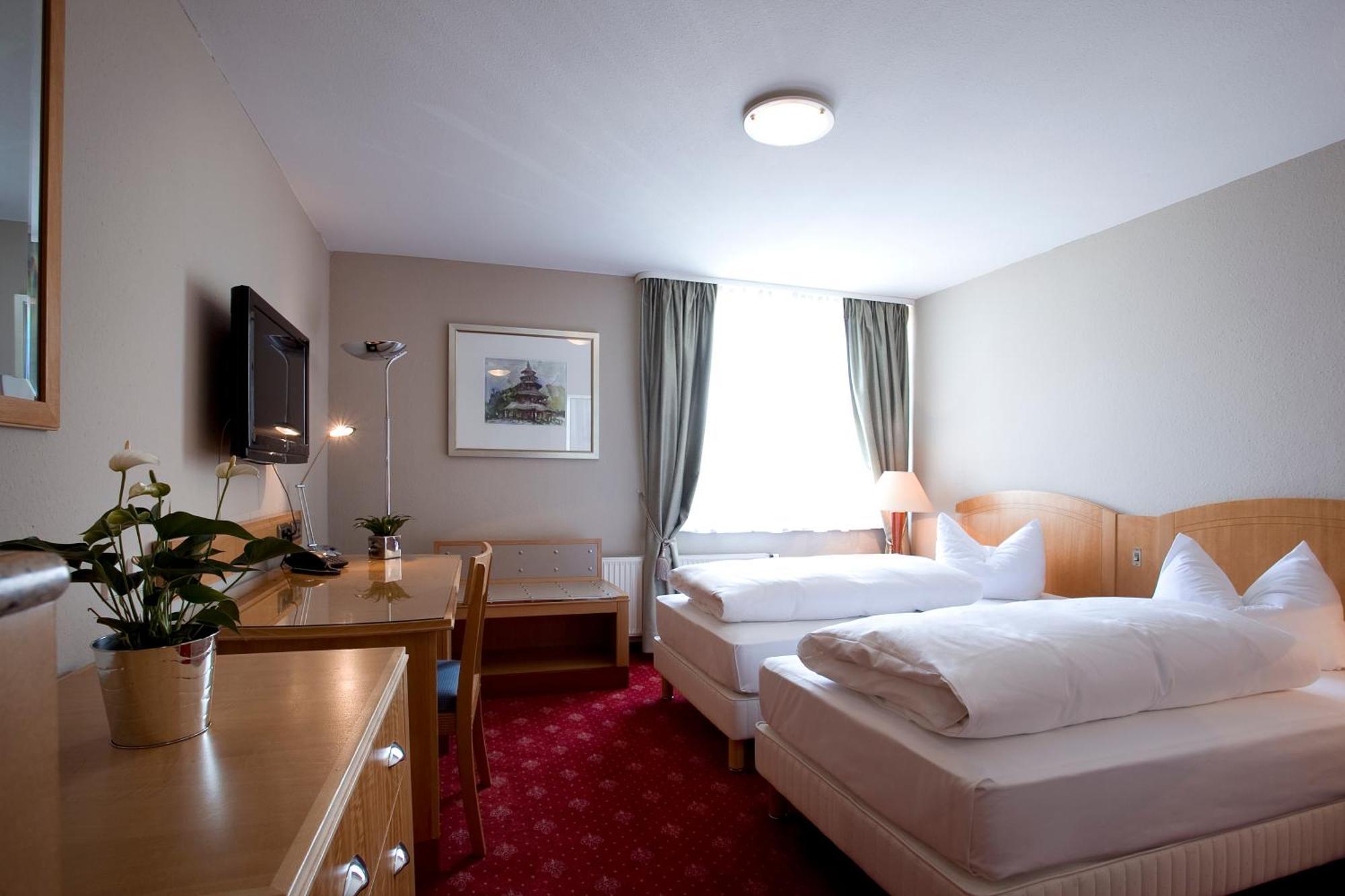 Hotel Das Kleine Ritz Фелльбах Екстер'єр фото