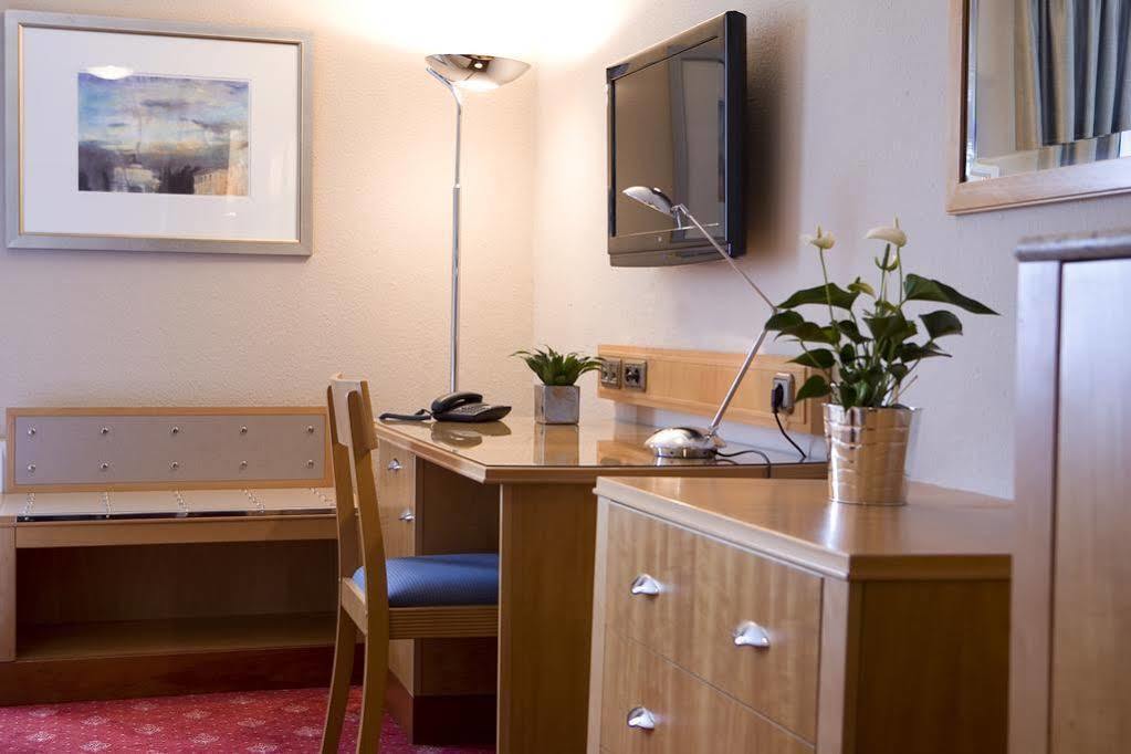 Hotel Das Kleine Ritz Фелльбах Екстер'єр фото