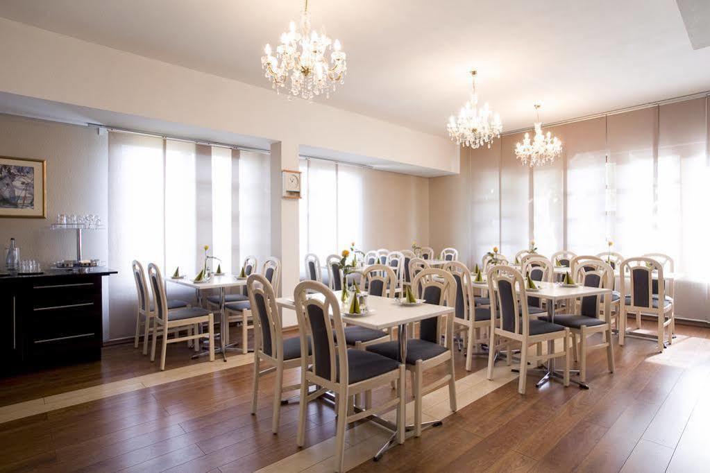 Hotel Das Kleine Ritz Фелльбах Екстер'єр фото
